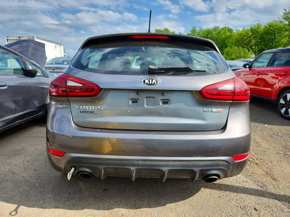 2016 Kia Forte მანქანა იყიდება აუქციონზე, vin: KNAFZ5A35G5592172, აუქციონის ნომერი: 54174546