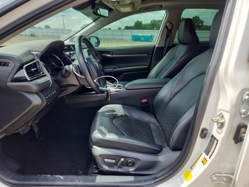 54913526 :رقم المزاد ، 4T1KZ1AK1LU046370 vin ، 2020 Toyota Camry مزاد بيع