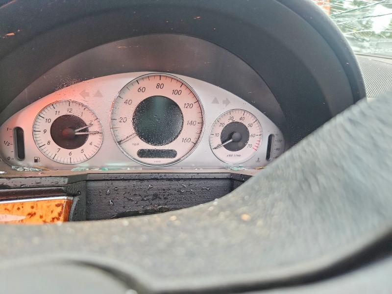 53080626 :رقم المزاد ، WDBUF56X09B389160 vin ، 2009 Mercedes-benz E مزاد بيع