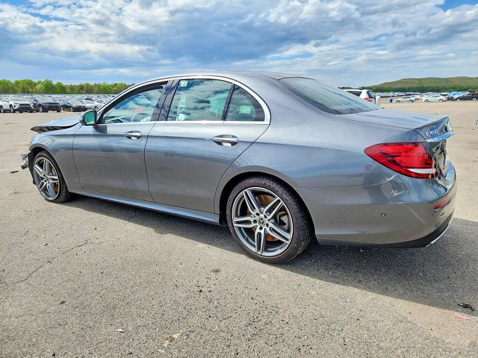 55330836 :رقم المزاد ، WDDZF6JB5LA745310 vin ، 2020 Mercedes-benz E مزاد بيع