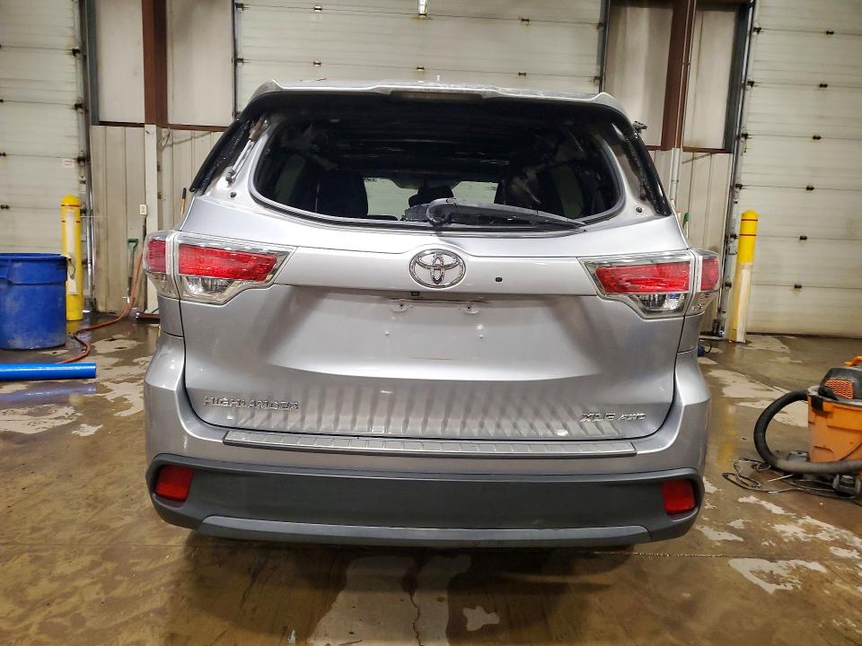 2016 Toyota Highlander მანქანა იყიდება აუქციონზე, vin: 5TDJKRFH3GS279175, აუქციონის ნომერი: 54612546