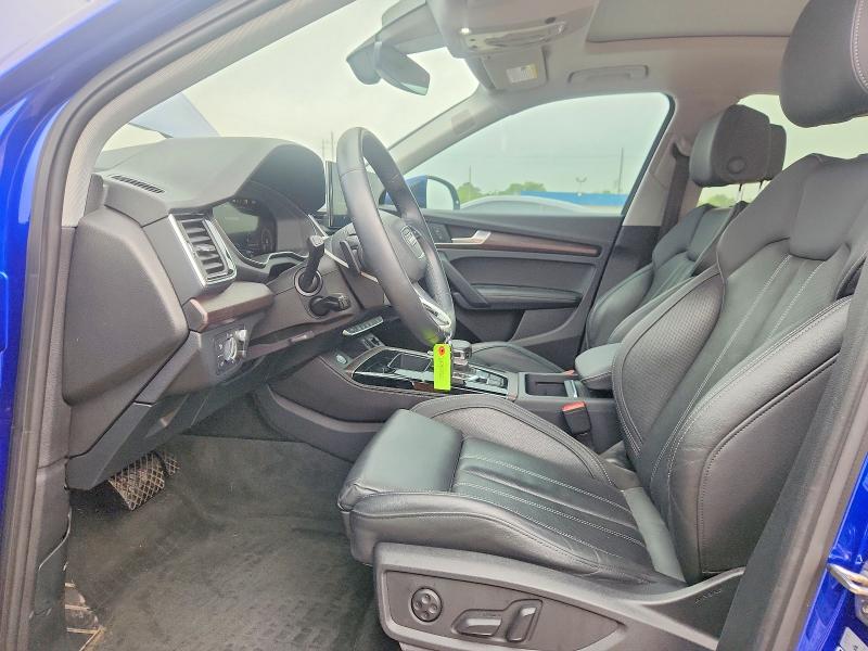51472086 :رقم المزاد ، WA1F2AFY0P2102835 vin ، 2023 Audi Q5 E مزاد بيع