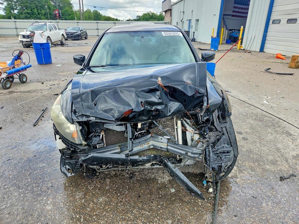 55531816 :رقم المزاد ، 1HGCP2F37BA116350 vin ، 2011 Honda Accord مزاد بيع
