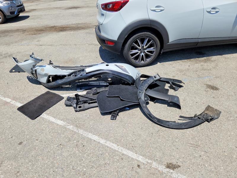 54125376 :رقم المزاد ، JM1DKDC74J0332391 vin ، 2018 Mazda Cx-3 مزاد بيع