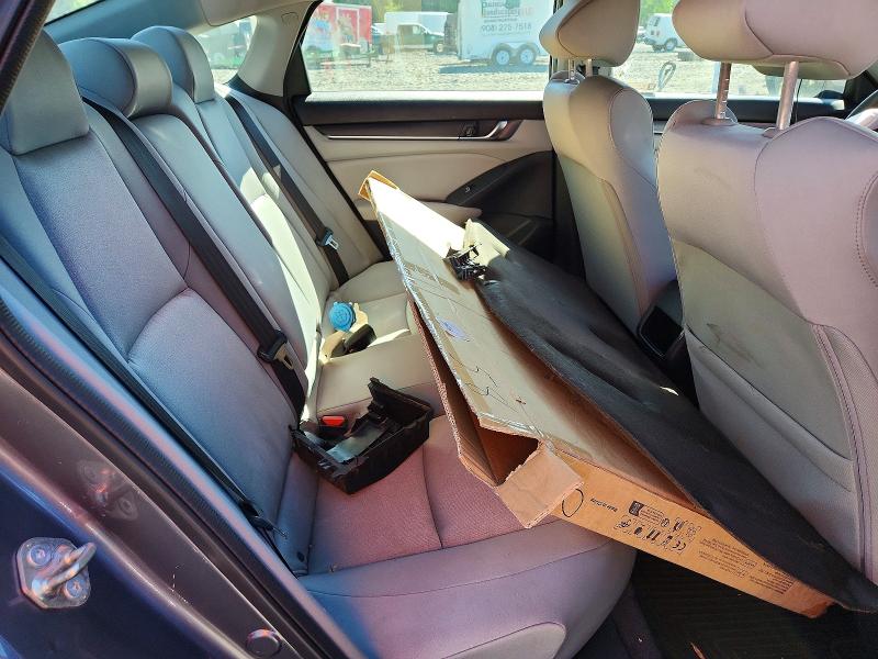 2018 Honda Accord მანქანა იყიდება აუქციონზე, vin: 1HGCV1F18JA167062, აუქციონის ნომერი: 53070676