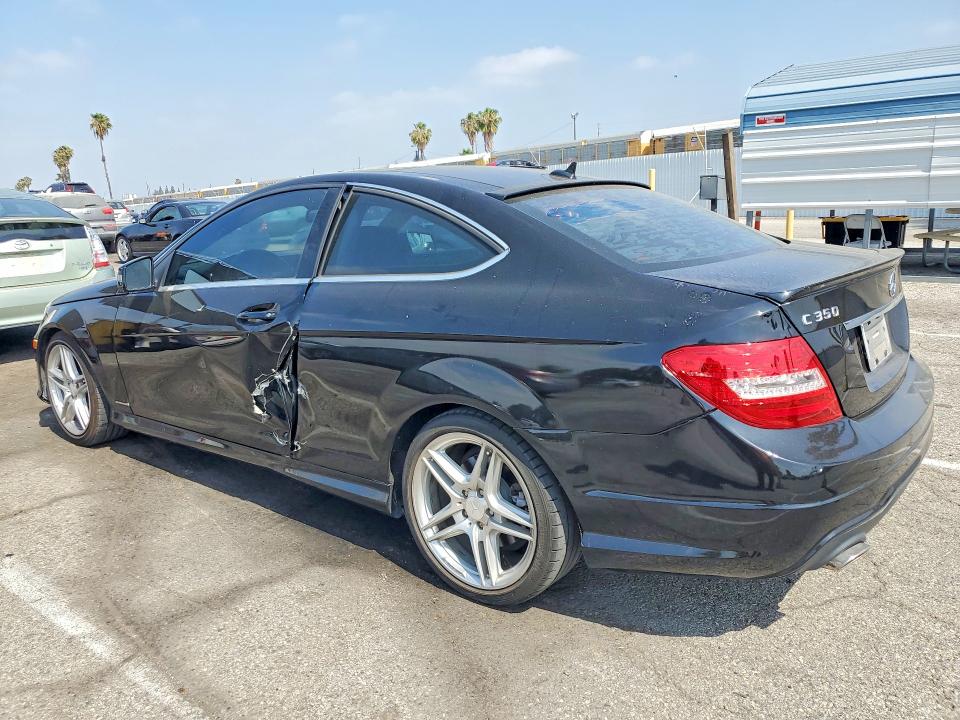 2013 Mercedes-benz C მანქანა იყიდება აუქციონზე, vin: WDDGJ5HB6DF964125, აუქციონის ნომერი: 53528956