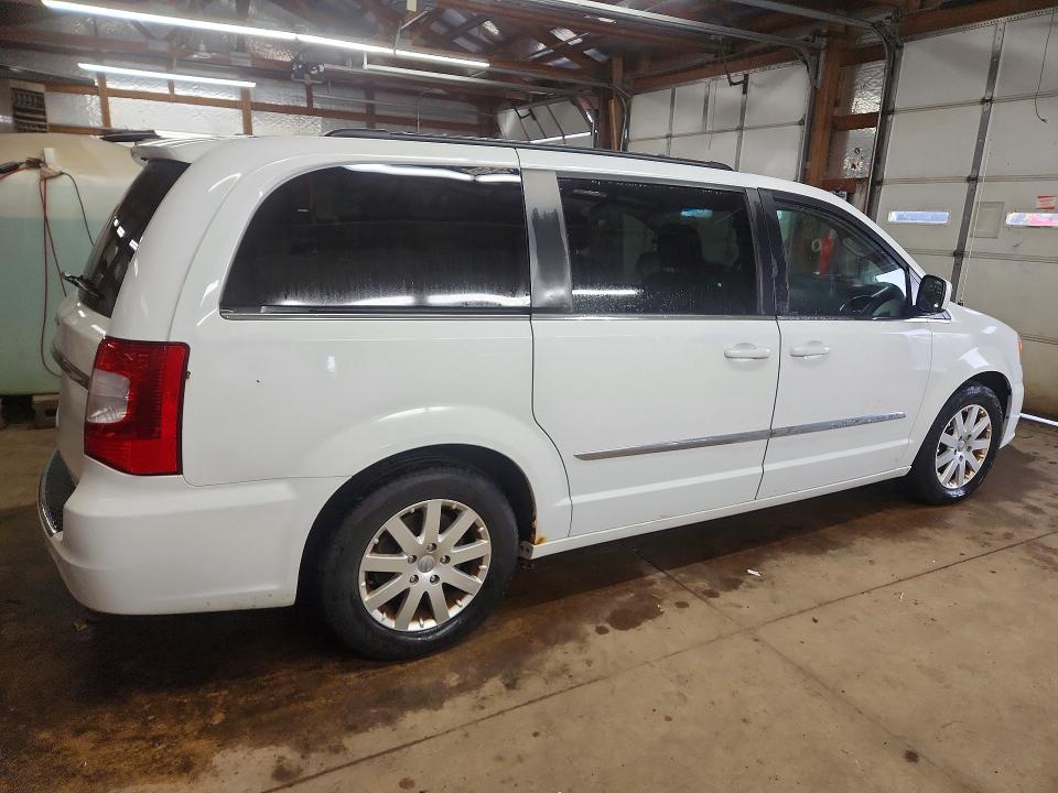2015 Chrysler Town & Country მანქანა იყიდება აუქციონზე, vin: 2C4RC1BG0FR588558, აუქციონის ნომერი: 51979386