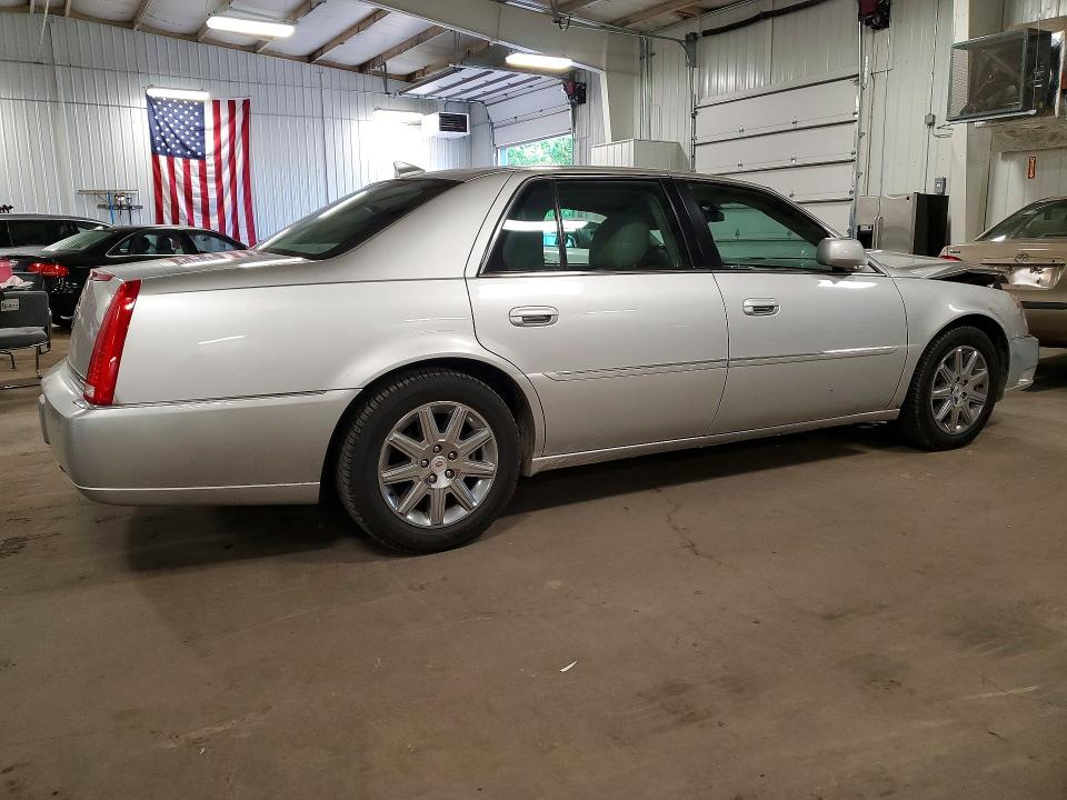 54252876 :رقم المزاد ، 1G6KH5E65BU110732 vin ، 2011 Cadillac Dts مزاد بيع