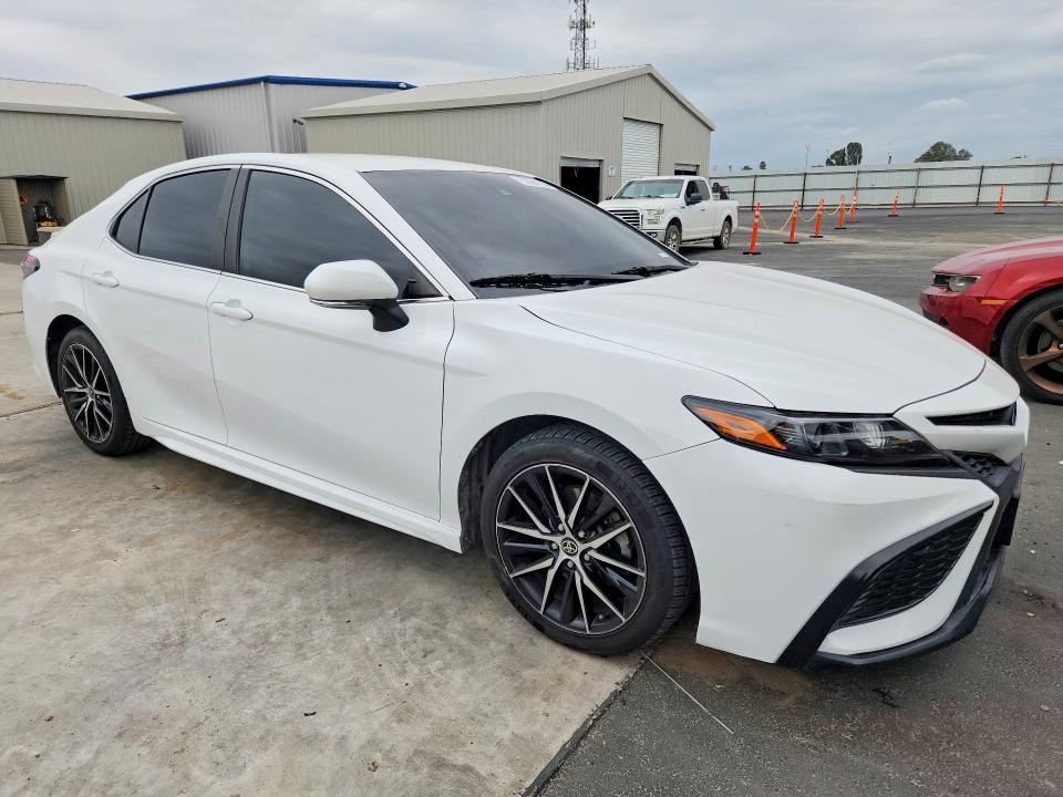 2022 Toyota Camry მანქანა იყიდება აუქციონზე, vin: 4T1G11AK8NU711619, აუქციონის ნომერი: 52384106