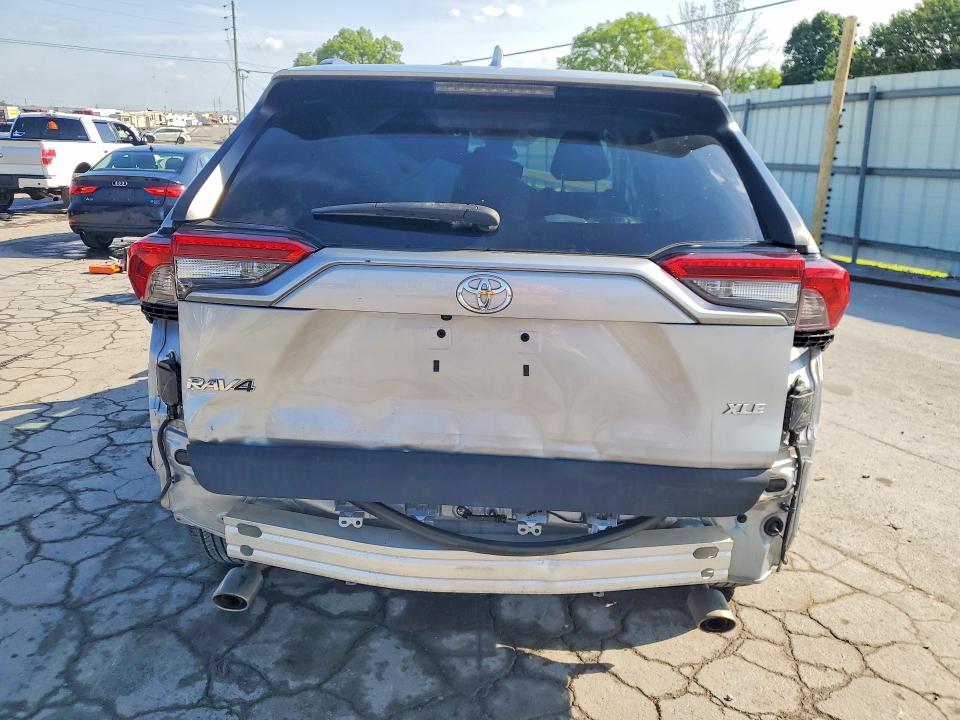 54243516 :رقم المزاد ، 2T3W1RFV2MW118647 vin ، 2021 Toyota Rav4 مزاد بيع