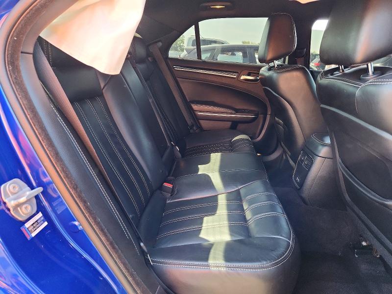 54180486 :رقم المزاد ، 2C3CCAGG6JH296575 vin ، 2018 Chrysler 300 مزاد بيع