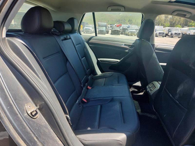 49501226 :رقم المزاد ، 3VW217AU5HM059308 vin ، 2017 Volkswagen Golf مزاد بيع