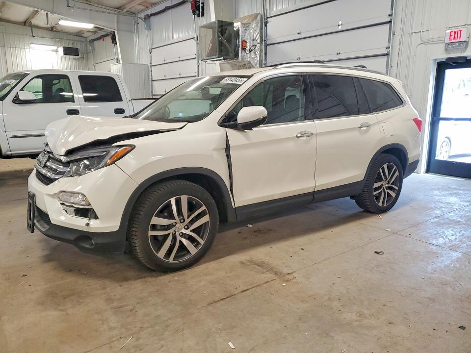 Продаж на аукціоні авто 2017 Honda Pilot, vin: 5FNYF6H09HB011133, номер лоту: 53140456