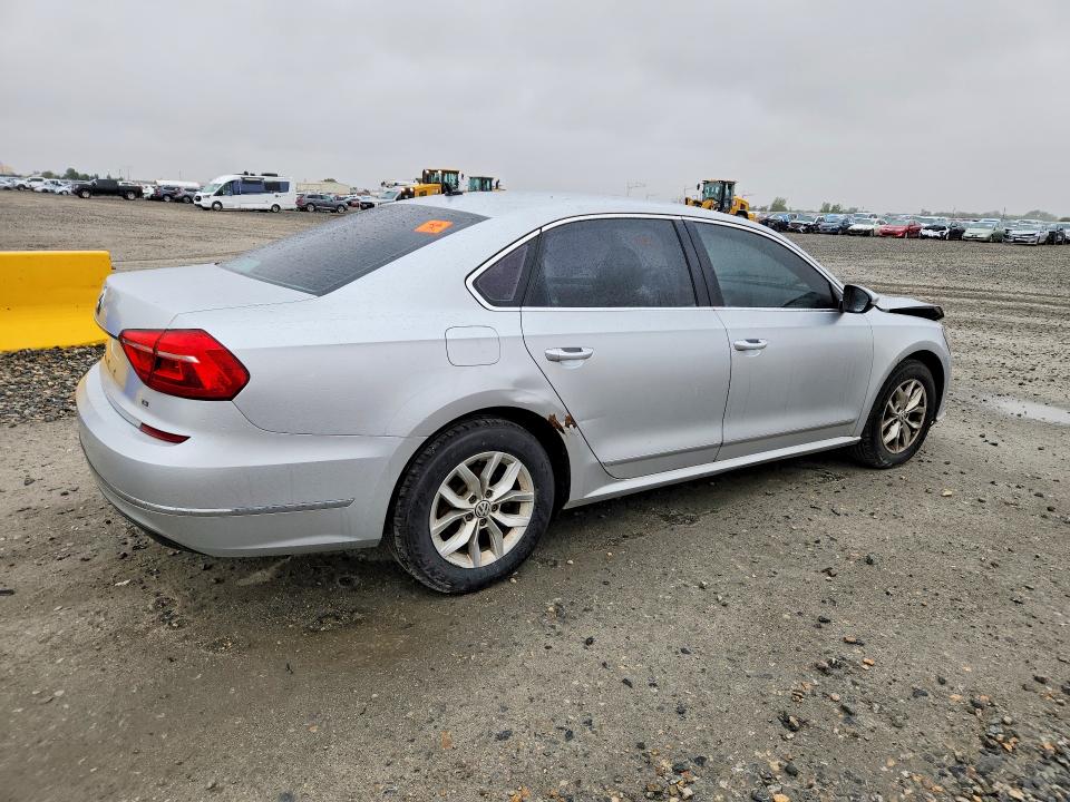 53834576 :رقم المزاد ، 1VWAS7A39GC007101 vin ، 2016 Volkswagen Passat مزاد بيع