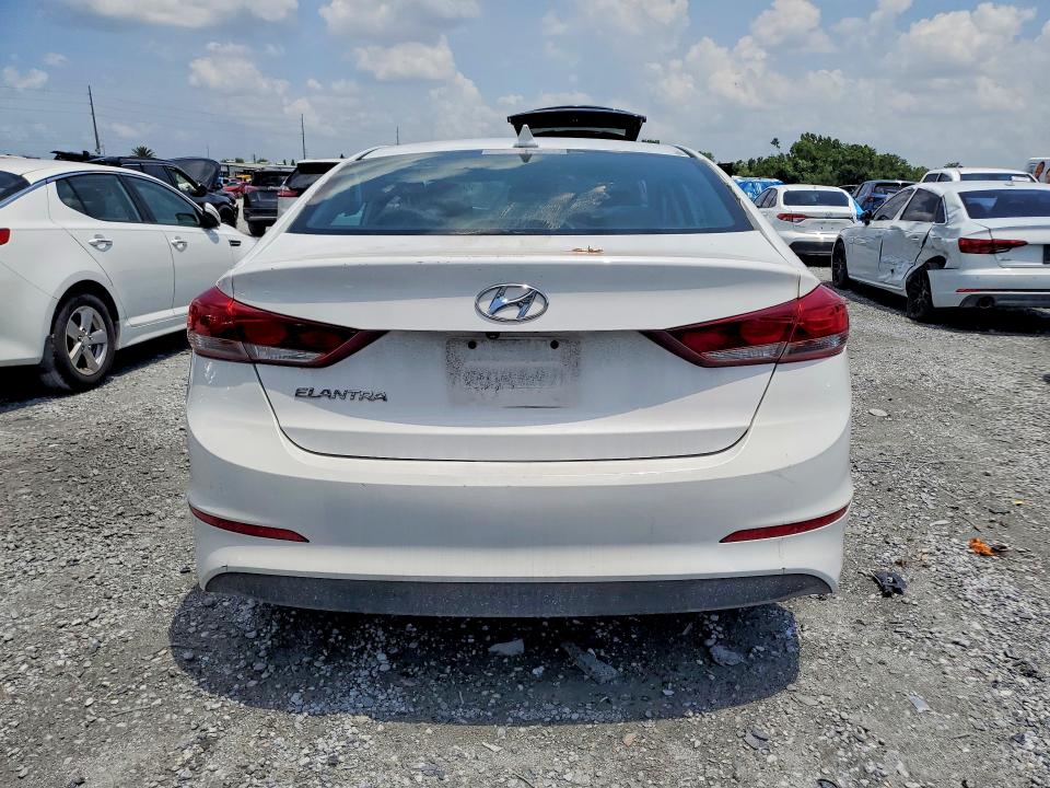 55521976 :رقم المزاد ، 5NPD84LF4JH357168 vin ، 2018 Hyundai Elantra مزاد بيع