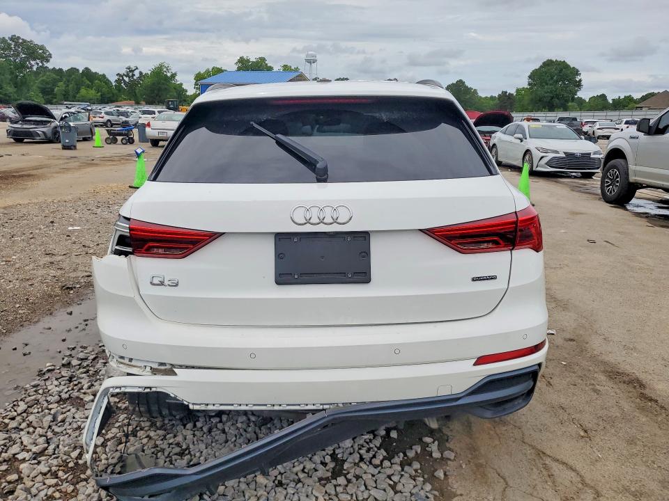 Продажа на аукционе авто 2021 Audi Q3, vin: WA1DECF35M1040588, номер лота: 54500596