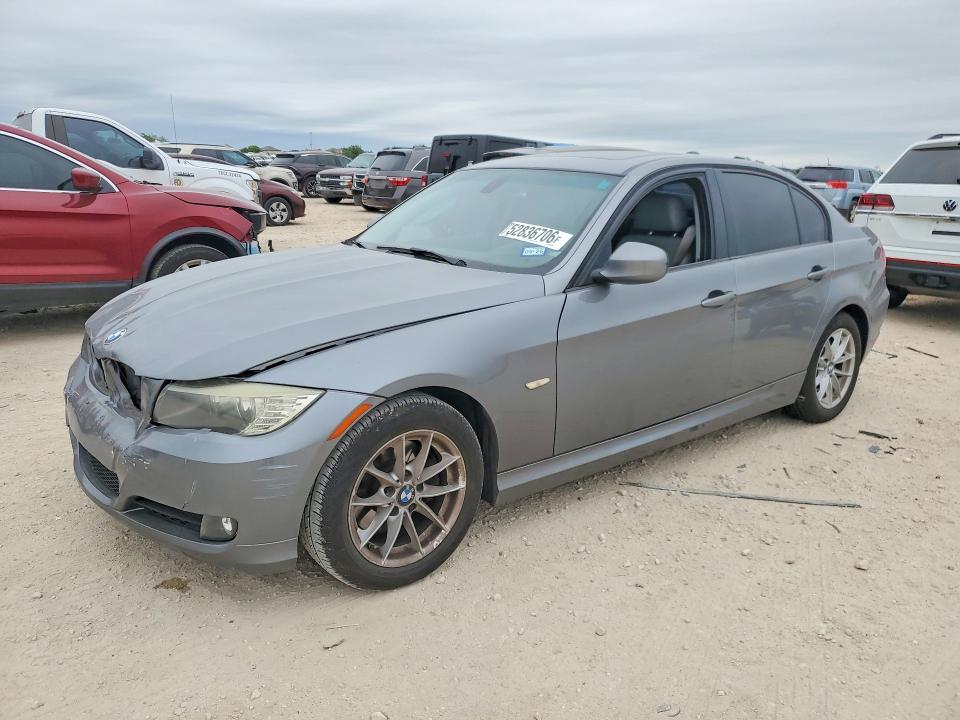 52836706 :رقم المزاد ، WBAPH7G59ANM48756 vin ، 2010 Bmw 328 مزاد بيع