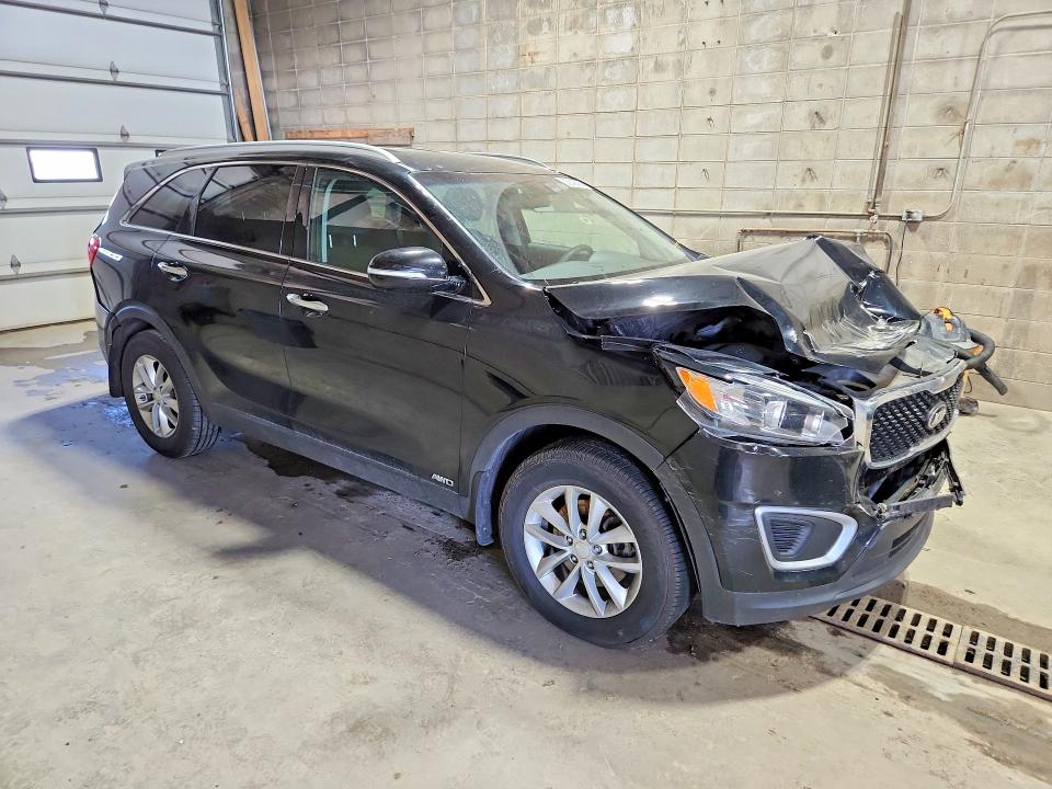 53843426 :رقم المزاد ، 5XYPGDA36JG386476 vin ، 2018 Kia Sorento مزاد بيع