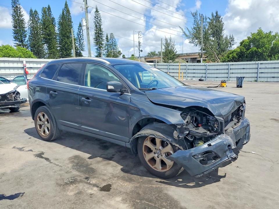 54833596 :رقم المزاد ، YV4952DL0D2403623 vin ، 2013 Volvo Xc60 مزاد بيع