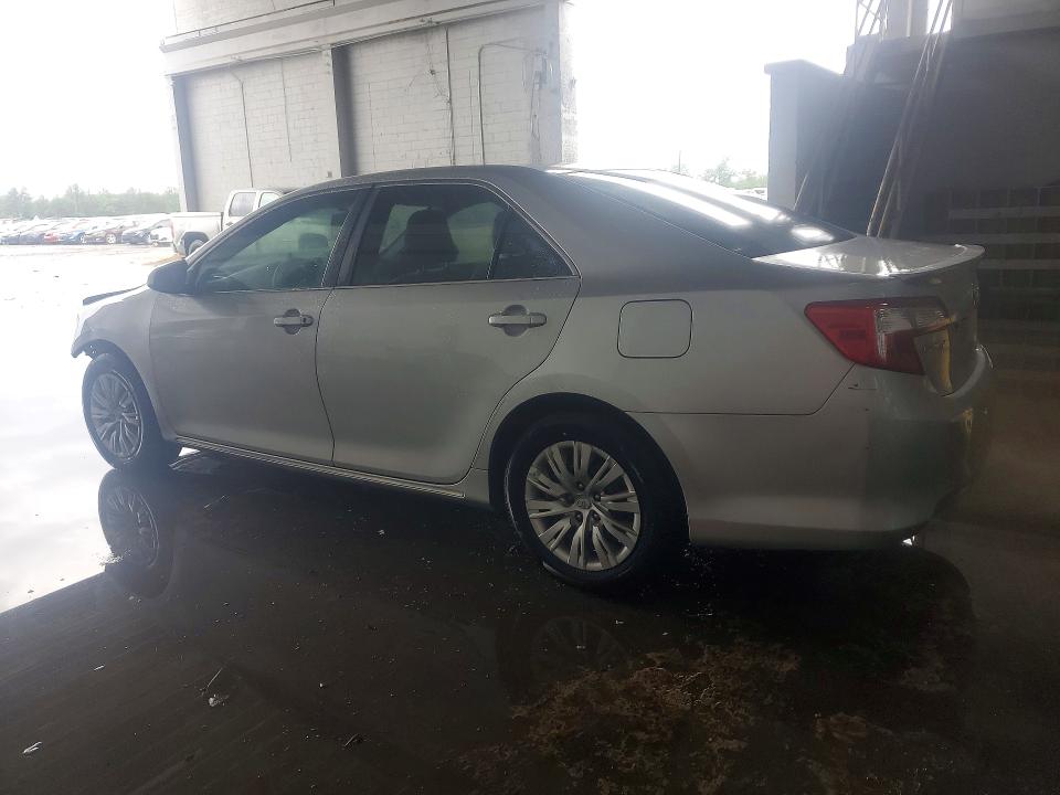 55294606 :رقم المزاد ، 4T4BF1FK0CR214197 vin ، 2012 Toyota Camry مزاد بيع