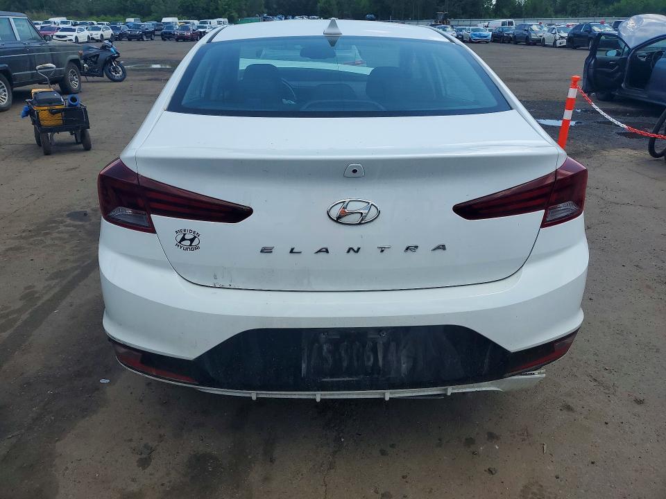 54254736 :رقم المزاد ، 5NPD84LFXKH438631 vin ، 2019 Hyundai Elantra مزاد بيع