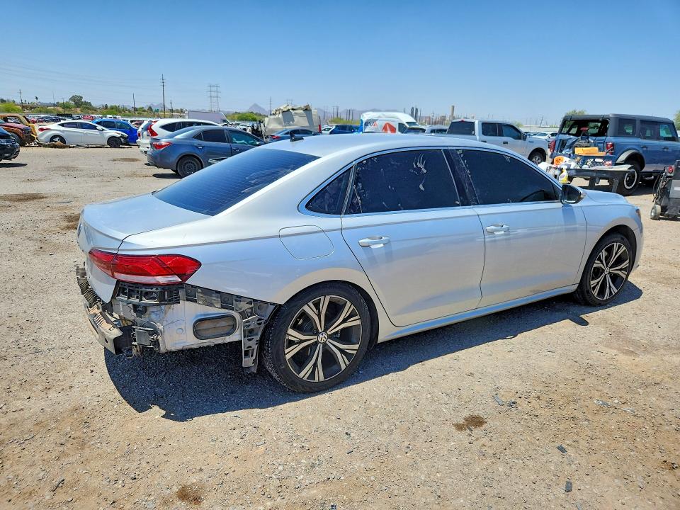 53474136 :رقم المزاد ، 1VWSA7A38MC008114 vin ، 2021 Volkswagen Passat مزاد بيع