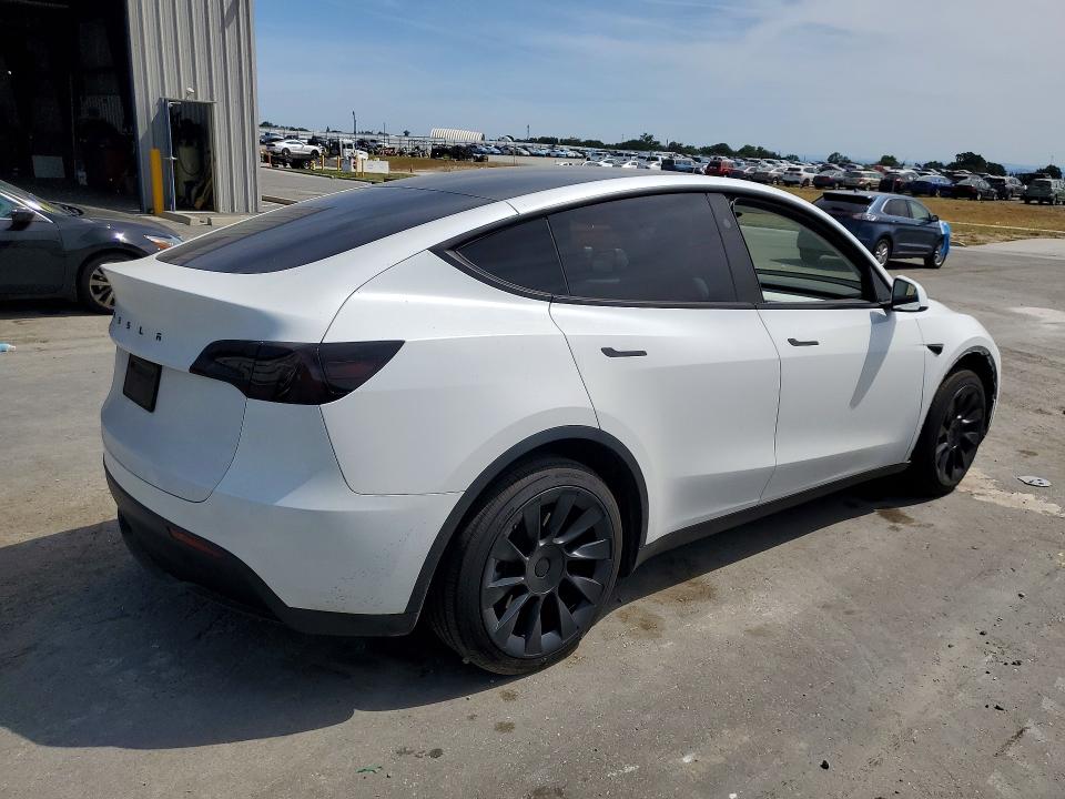 2023 Tesla Model Y მანქანა იყიდება აუქციონზე, vin: 7SAYGDEE8PF909564, აუქციონის ნომერი: 53752736