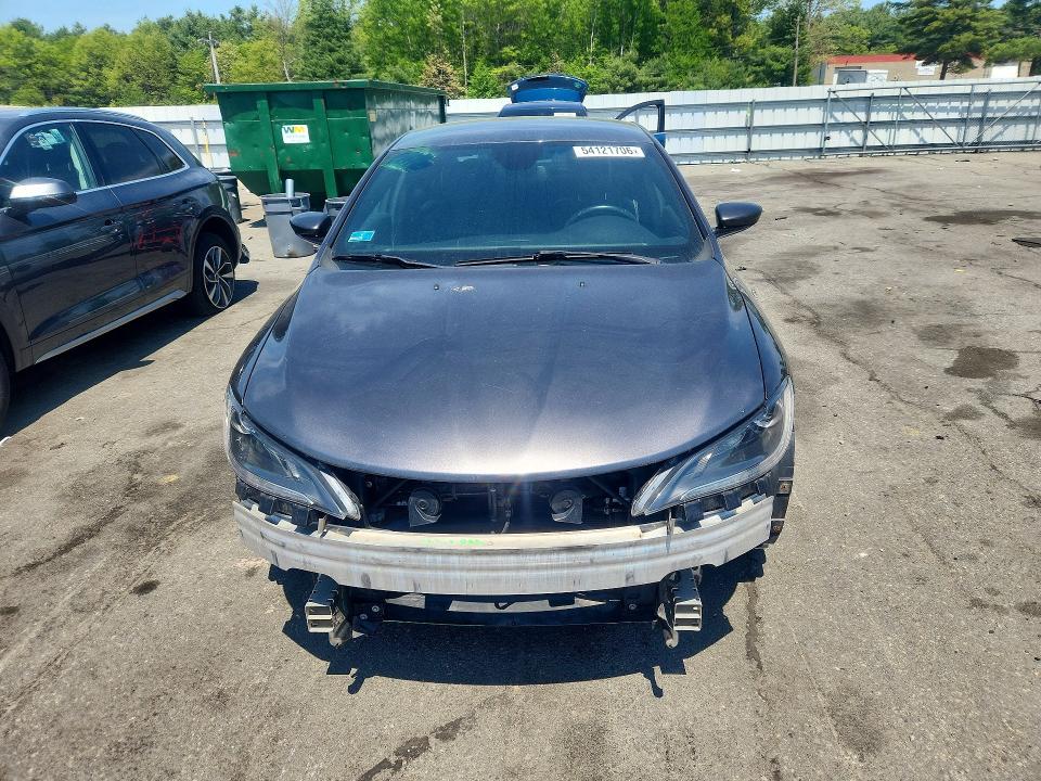 54121706 :رقم المزاد ، 1C3CCCDG1FN624158 vin ، 2015 Chrysler 200 مزاد بيع