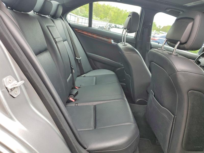 Продажа на аукционе авто 2010 Mercedes-benz C, vin: WDDGF8BBXAR106176, номер лота: 53321946
