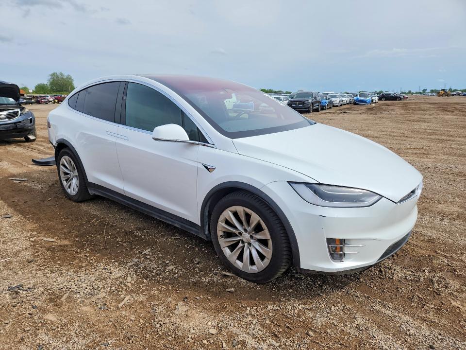 2018 Tesla Model X მანქანა იყიდება აუქციონზე, vin: 5YJXCBE28JF112379, აუქციონის ნომერი: 53929276