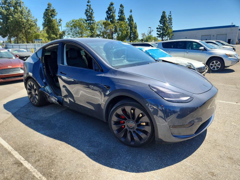 Продажа на аукционе авто 2020 Tesla Model Y, vin: 5YJYGDEF5LF057206, номер лота: 53661476