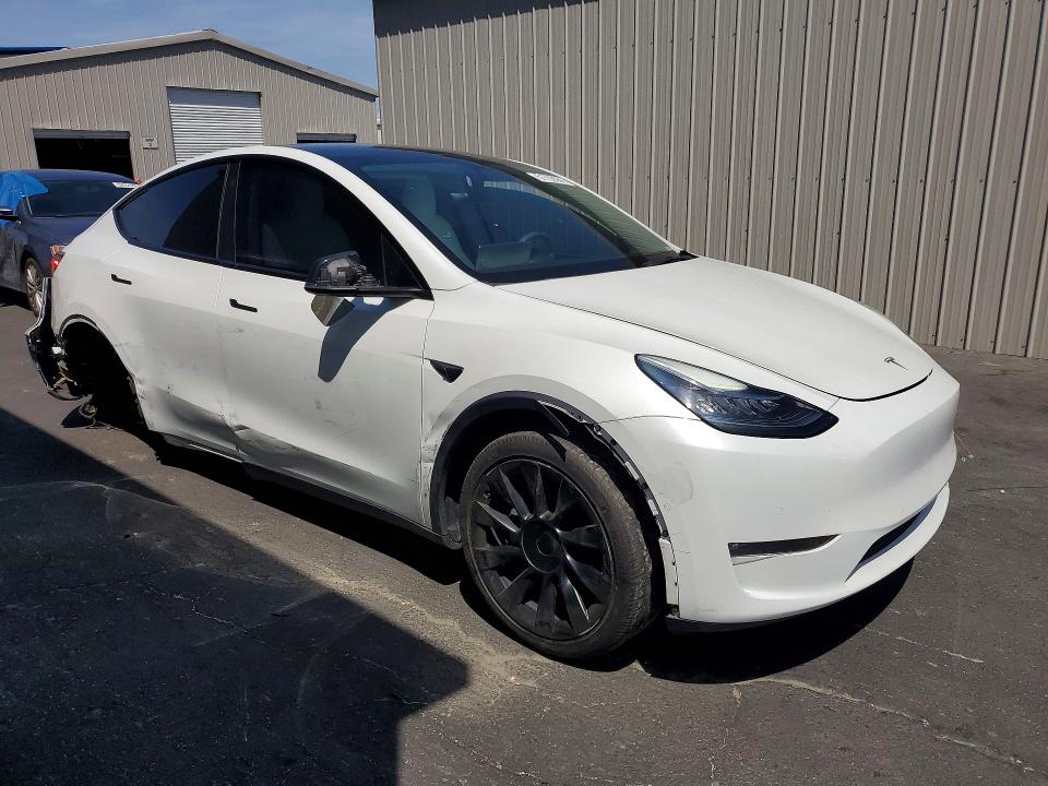 51759566 :رقم المزاد ، 7SAYGDEE2NF348470 vin ، 2022 Tesla Model Y مزاد بيع