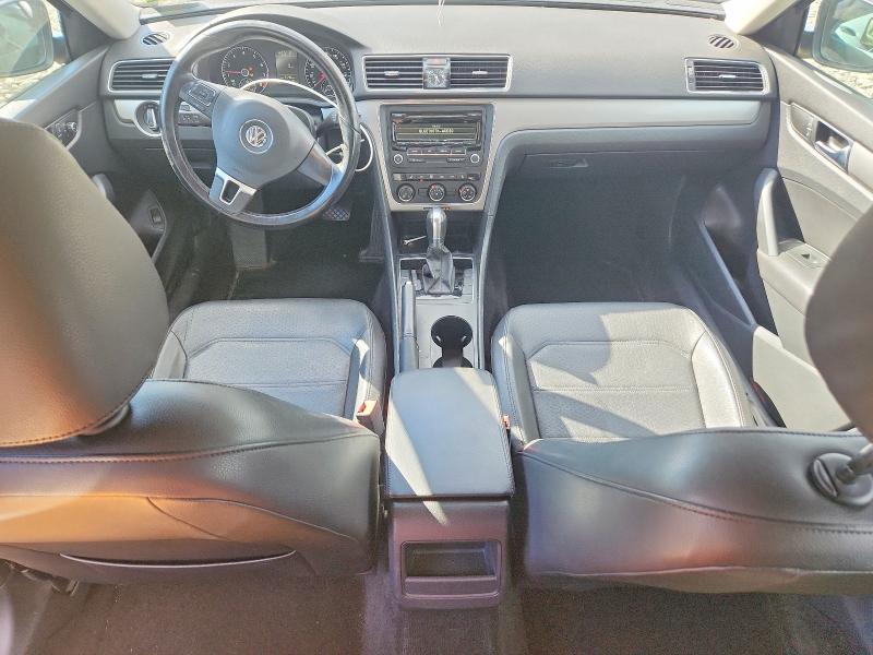 53895556 :رقم المزاد ، 1VWAT7A32FC009512 vin ، 2015 Volkswagen Passat مزاد بيع