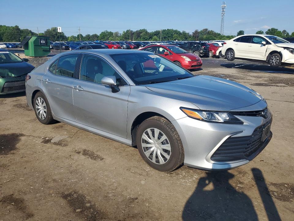 55108286 :رقم المزاد ، 4T1C31AKXNU588382 vin ، 2022 Toyota Camry مزاد بيع