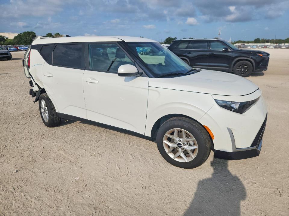 2025 Kia Soul მანქანა იყიდება აუქციონზე, vin: KNDJ23AU5S7963133, აუქციონის ნომერი: 53421706