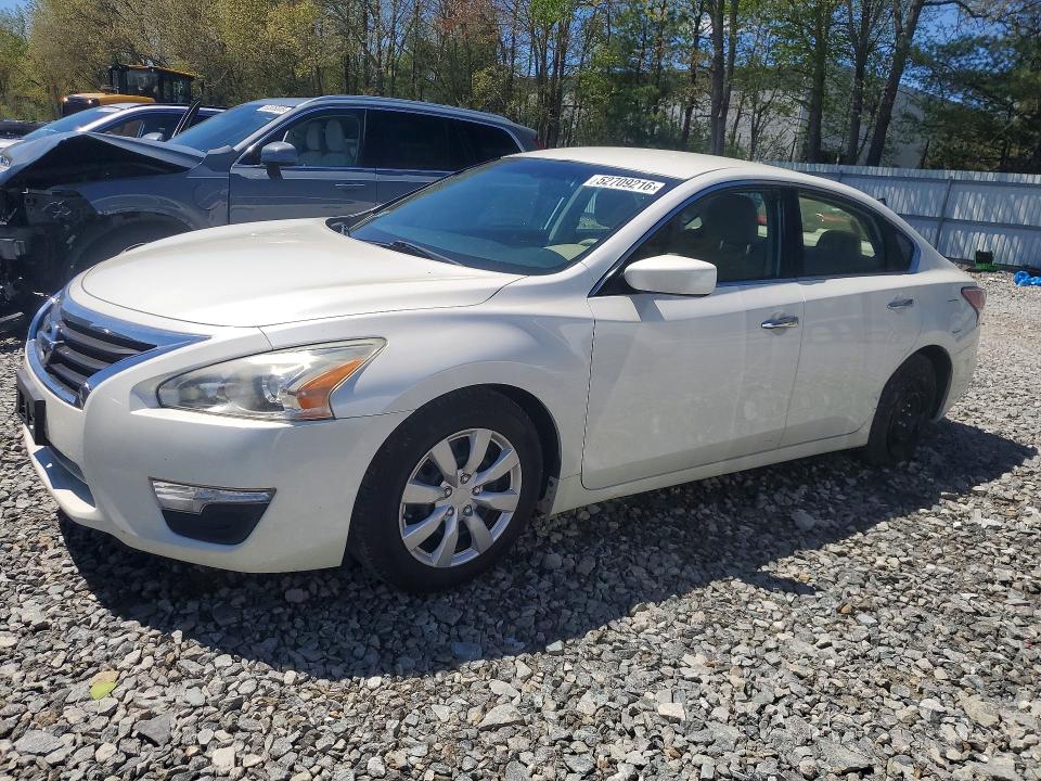 Продажа на аукционе авто 2015 Nissan Altima, vin: 1N4AL3AP4FC161716, номер лота: 52709216