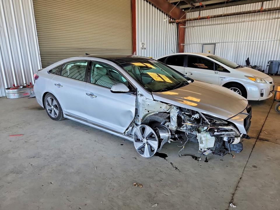 2016 Hyundai Sonata Hybrid მანქანა იყიდება აუქციონზე, vin: KMHE34L15GA031639, აუქციონის ნომერი: 53086816
