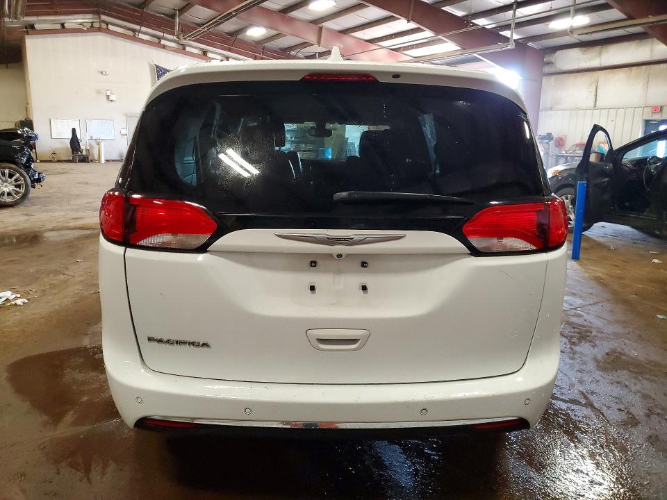 Продажа на аукционе авто 2017 Chrysler Pacifica, vin: 2C4RC1EG2HR599706, номер лота: 53881966