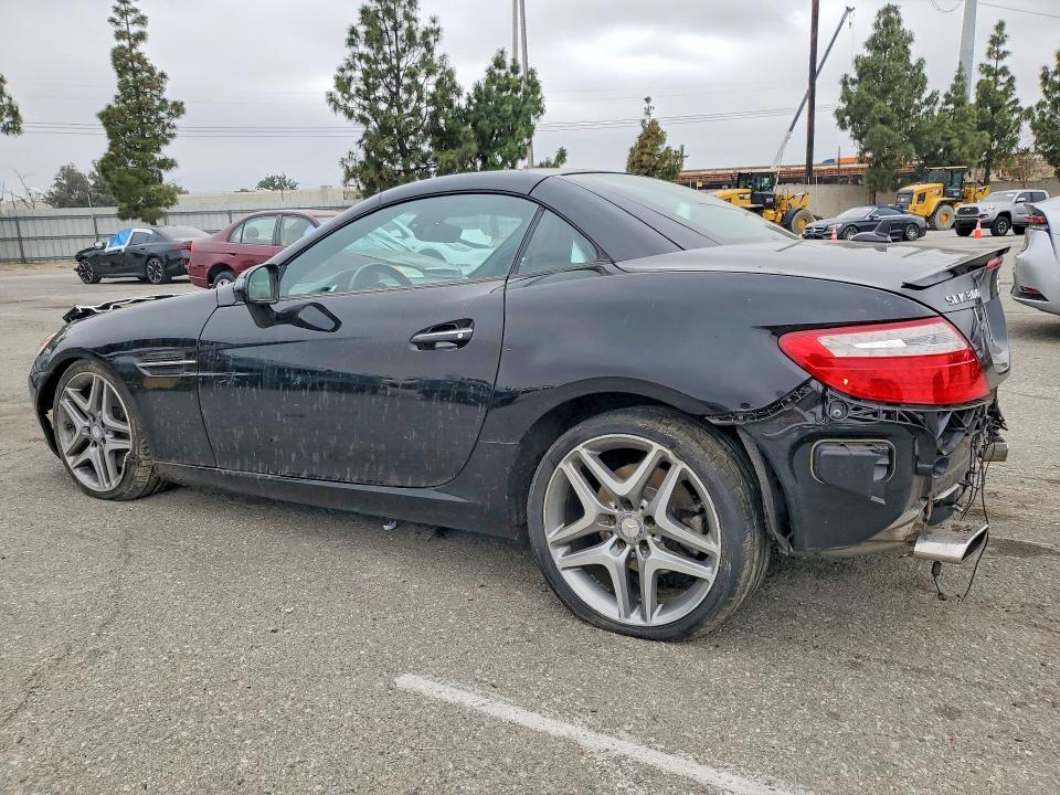 2016 Mercedes-benz Slk მანქანა იყიდება აუქციონზე, vin: WDDPK3JA6GF115202, აუქციონის ნომერი: 53735096