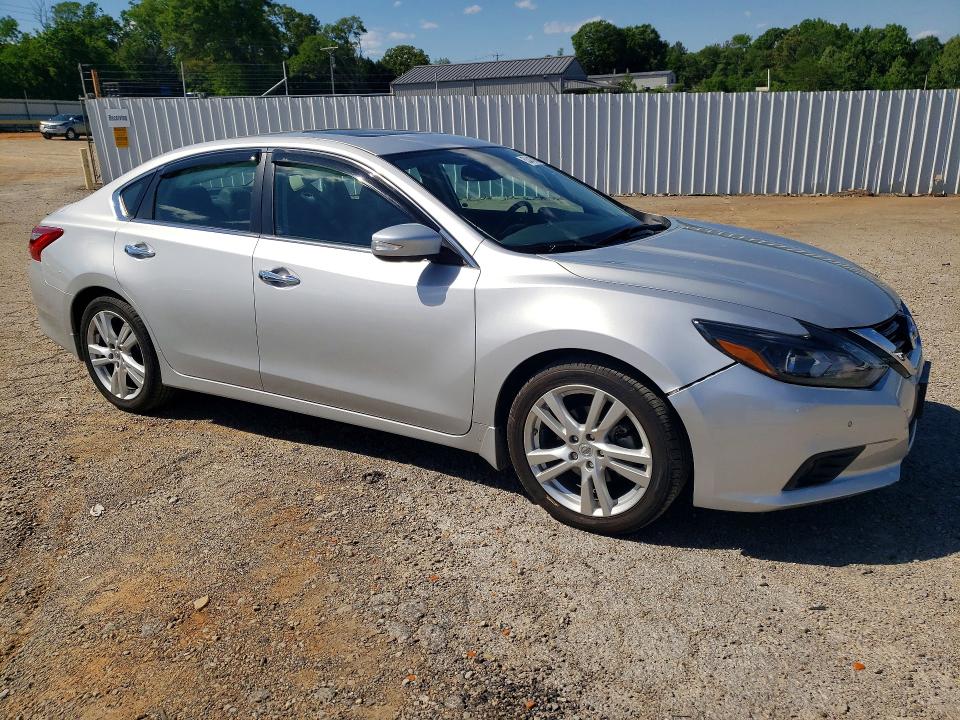 Продаж на аукціоні авто 2017 Nissan Altima, vin: 1N4BL3APXHC295833, номер лоту: 53443936