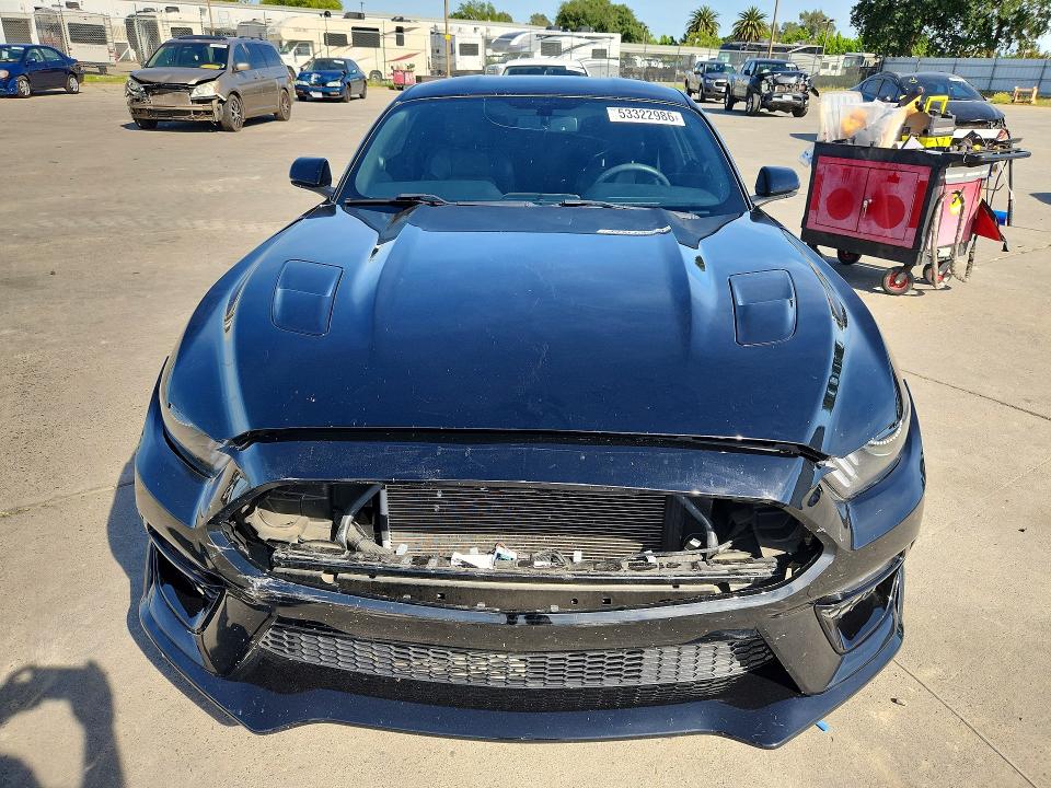 53322986 :رقم المزاد ، 1FA6P8CF0H5250587 vin ، 2017 Ford Mustang مزاد بيع