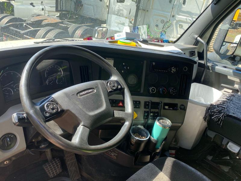 52768206 :رقم المزاد ، 3AKJHHDR6JSJR0257 vin ، 2018 Freigliner Cascadia 126 مزاد بيع