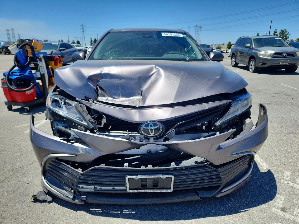 54191526 :رقم المزاد ، 4T1C11AK8PU081702 vin ، 2023 Toyota Camry مزاد بيع