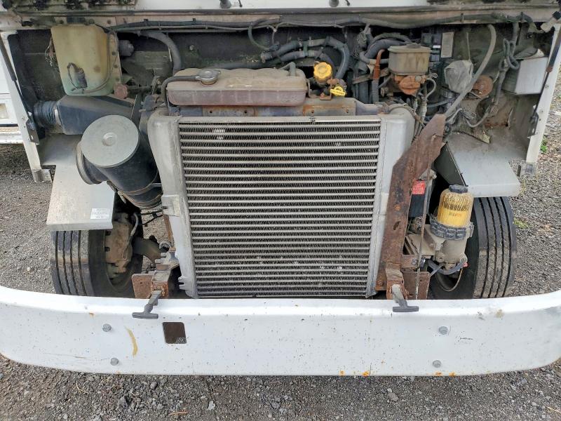 52676406 :رقم المزاد ، 4UZAANBW37CY11473 vin ، 2007 Freightliner Chassis مزاد بيع
