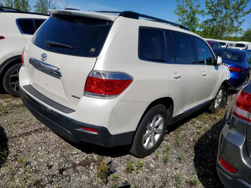 Продажа на аукционе авто 2013 Toyota Highlander, vin: 5TDBK3EH6DS264328, номер лота: 54620896