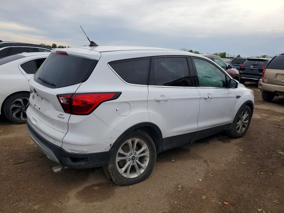 52126436 :رقم المزاد ، 1FMCU0GD6KUB65794 vin ، 2019 Ford Escape مزاد بيع