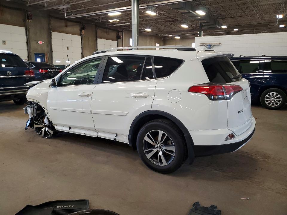54468586 :رقم المزاد ، JTMRFREV0HJ700654 vin ، 2017 Toyota Rav4 مزاد بيع
