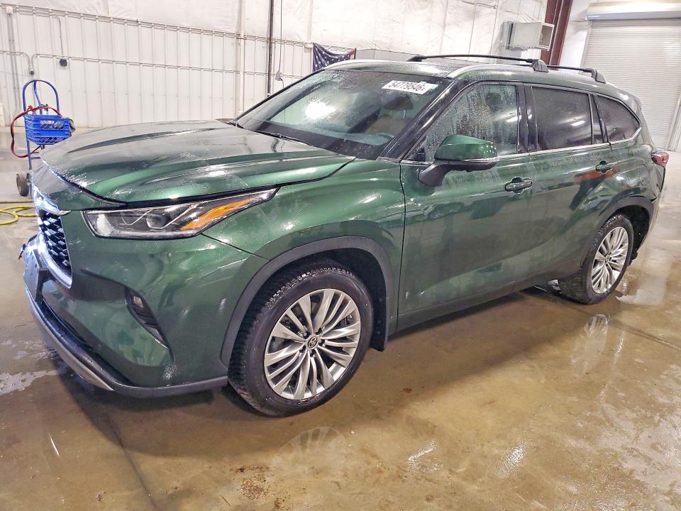 54779546 :رقم المزاد ، 5TDKDRBH0RS549292 vin ، 2024 Toyota Highlander مزاد بيع