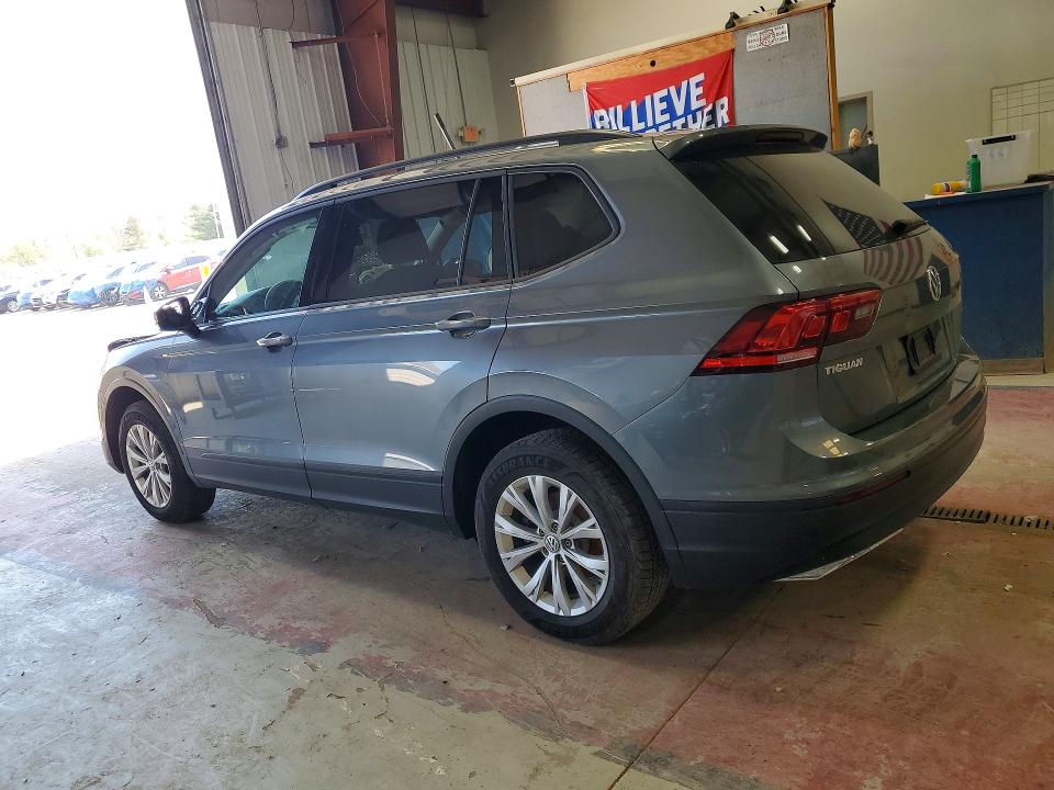 Продажа на аукционе авто 2018 Volkswagen Tiguan, vin: 3VV0B7AX4JM131740, номер лота: 52223956