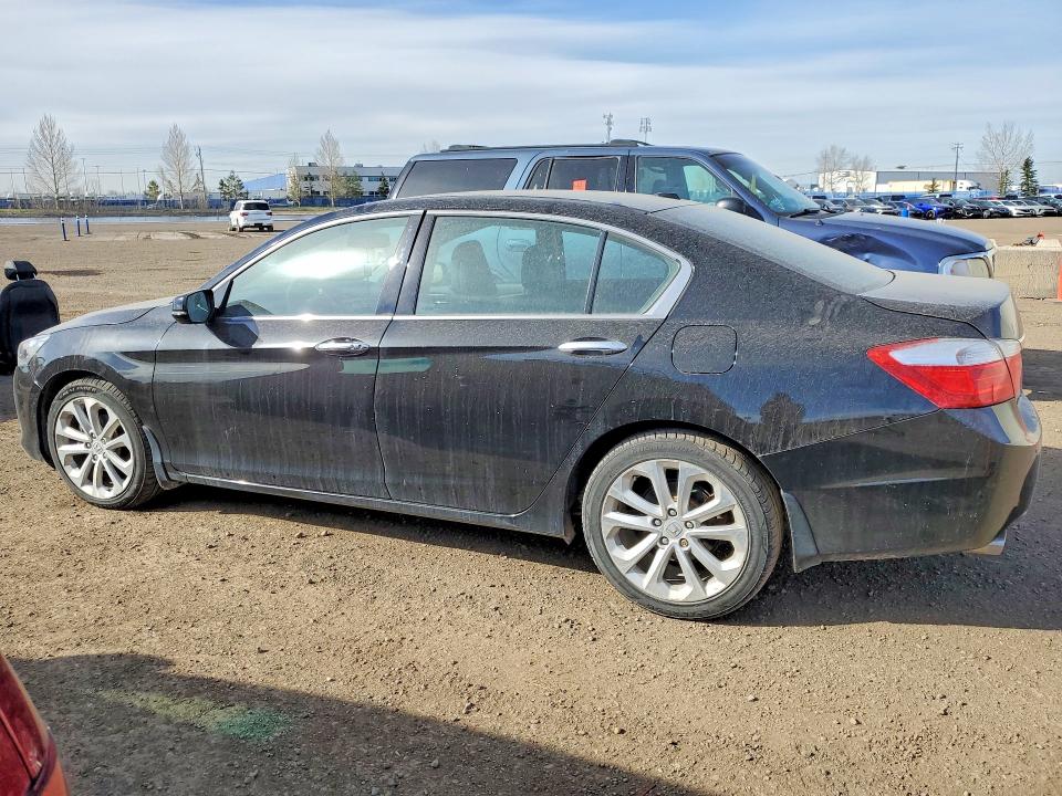 2014 Honda Accord მანქანა იყიდება აუქციონზე, vin: 1HGCR3F91EA800402, აუქციონის ნომერი: 51720126